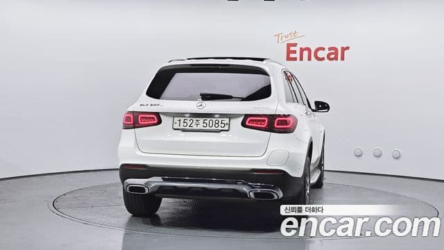 Mercedes-Benz GLC-Class 2021 — ფოტო 4/20