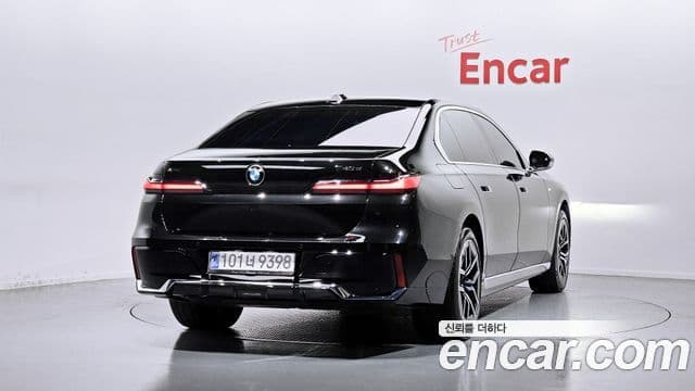 BMW 7 Series 2025 — Şəkil 2/20