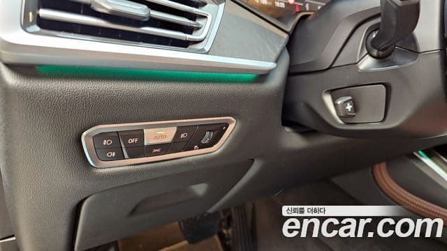 BMW X7 2022 — ფოტო 14/20