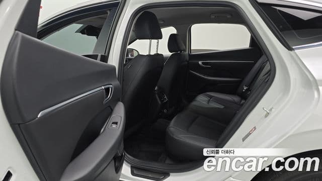 Hyundai Sonata Hybrid 2020 — ფოტო 12/20