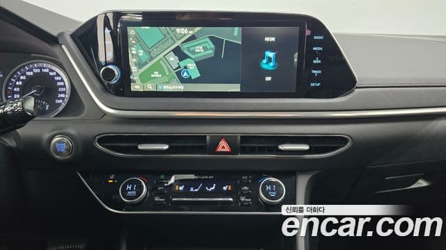 Hyundai Sonata Hybrid 2020 — ფოტო 16/20