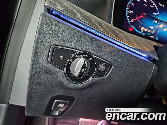 Mercedes-Benz E-Class 2020 — ფოტო 12/20