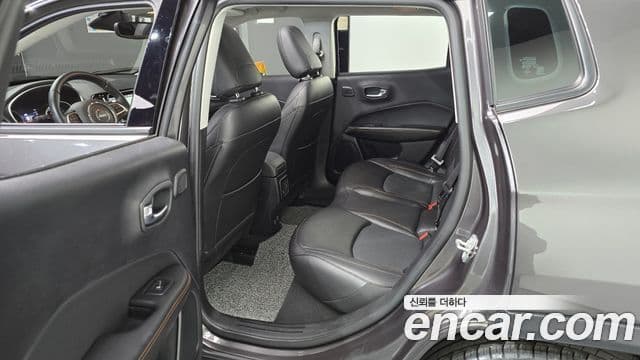 Jeep Compass 2021 — ფოტო 11/20