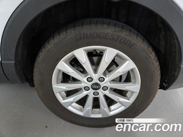 Audi Q3 2025 — Photo 9/20