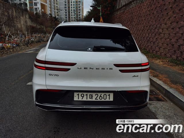 Genesis GV70 2024 — Şəkil 3/19