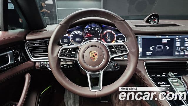 Porsche Panamera 2020 — Şəkil 13/20