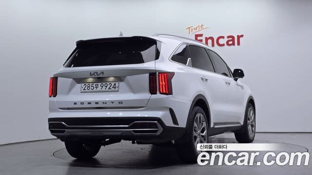 Kia Sorento 2021 — Фото 2/20
