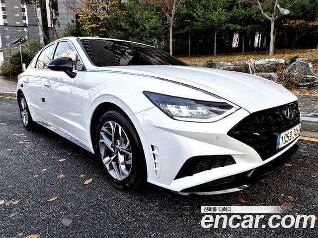 Hyundai Sonata 2021 — ფოტო 2/20