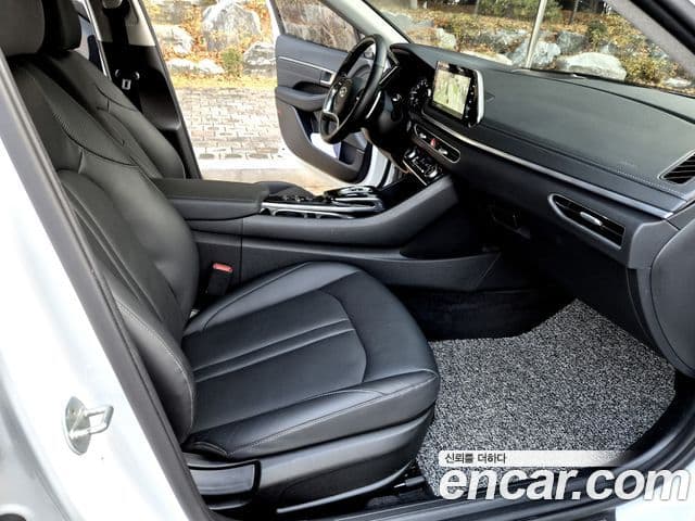 Hyundai Sonata 2021 — ფოტო 12/20