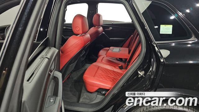 Audi SQ5 2022 — Photo 20/20