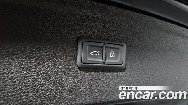 Audi SQ5 2022 — Photo 11/20