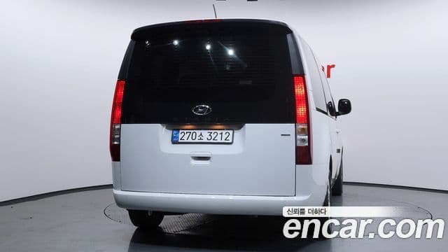 Hyundai Staria 2022 — Photo 20/20