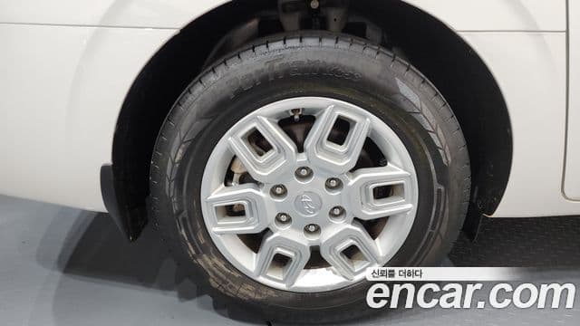 Hyundai Staria 2022 — Photo 6/20