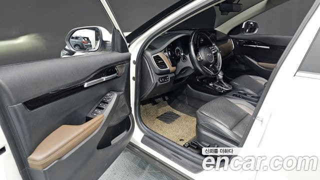 Kia Seltos 2020 — ფოტო 10/20