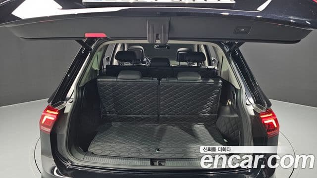 Volkswagen Tiguan Allspace 2022 — Şəkil 19/20