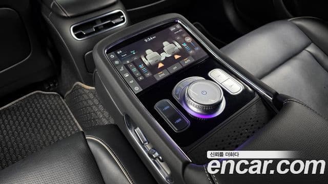 Genesis G90 2022 — ფოტო 19/20