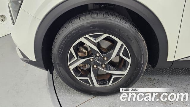Kia Sportage 2021 — Photo 8/20