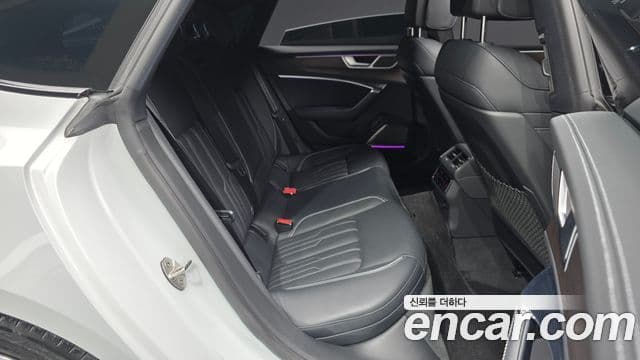 Audi A7 2022 — Şəkil 12/20