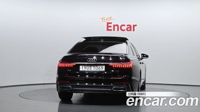 Audi A6 2021 — ფოტო 4/20