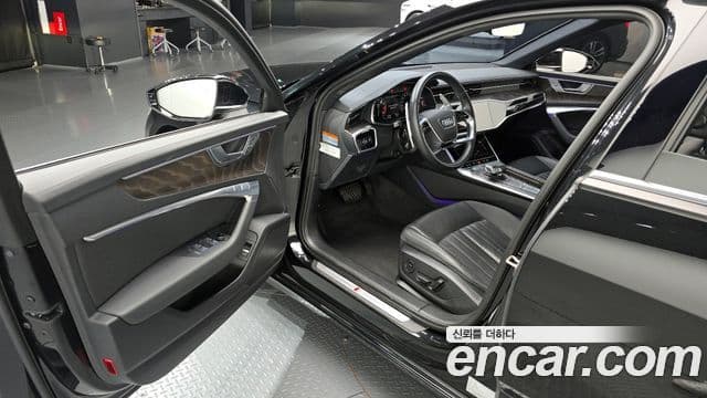 Audi A6 2021 — ფოტო 11/20