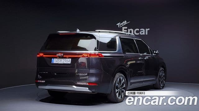 Kia Carnival 2021 — Photo 14/20