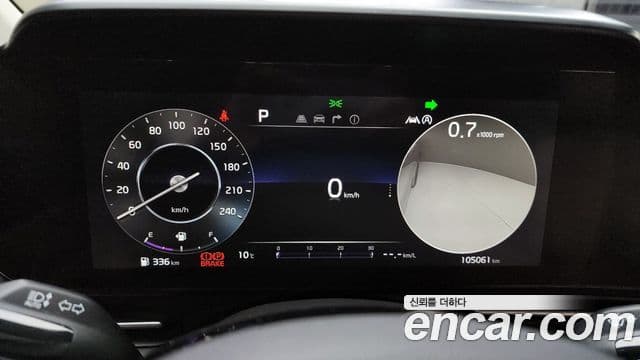 Kia Carnival 2021 — Photo 8/20