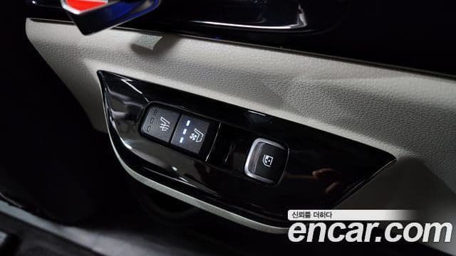 Kia Carnival 2021 — Photo 5/20