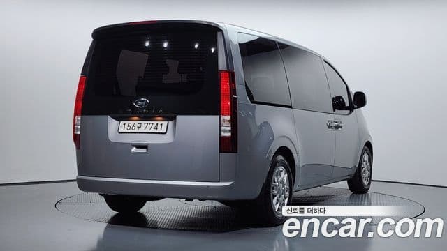 Hyundai Staria 2022 — Şəkil 2/20