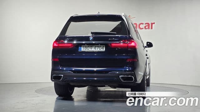 BMW X7 2021 — ფოტო 4/20