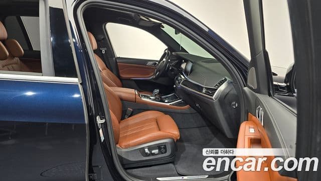BMW X7 2021 — ფოტო 11/20