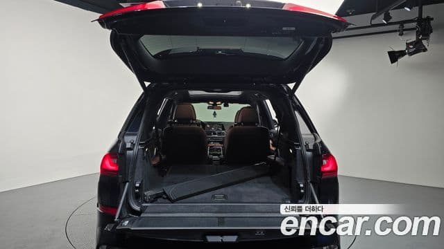 BMW X7 2021 — ფოტო 20/20