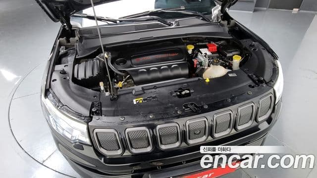 Jeep Compass 2022 — ფოტო 12/20