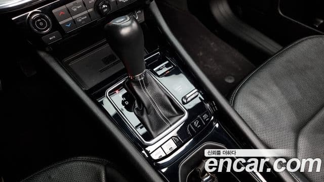 Jeep Compass 2022 — ფოტო 16/20