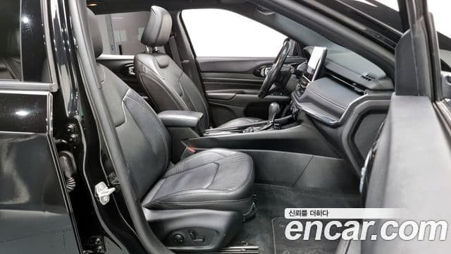 Jeep Compass 2022 — ფოტო 10/20