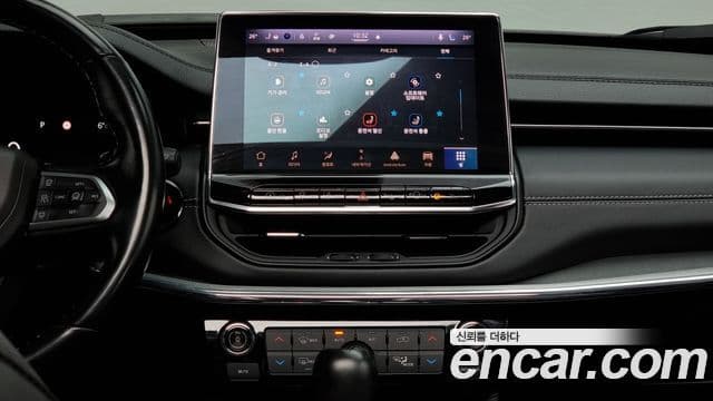 Jeep Compass 2022 — ფოტო 18/20