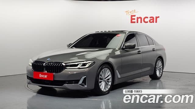 BMW 5 Series 2021 — ფოტო 1/20