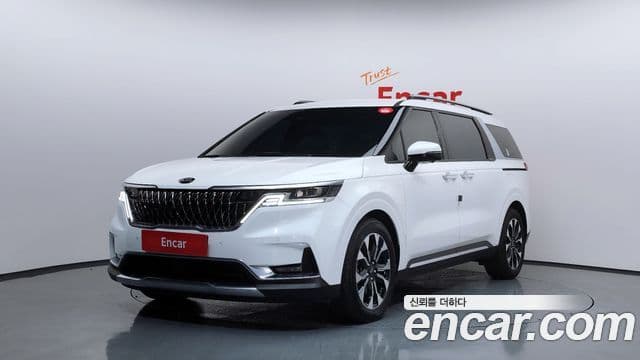 Kia Carnival 2021 — Фото 1/20