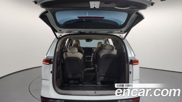 Kia Carnival 2021 — Фото 20/20