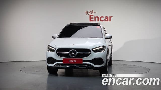 Mercedes-Benz GLA-Class 2021 — ფოტო 3/20