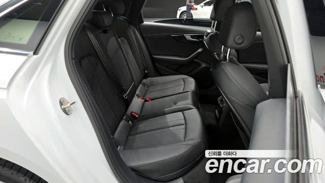 Audi A4 2021 — ფოტო 12/20