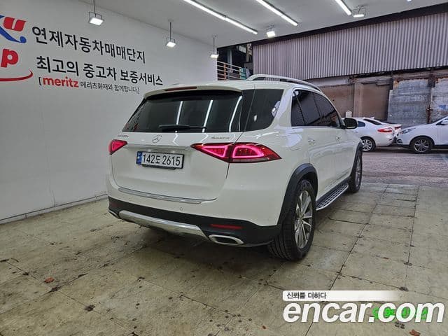 Mercedes-Benz GLE-Class 2021 — ფოტო 10/20