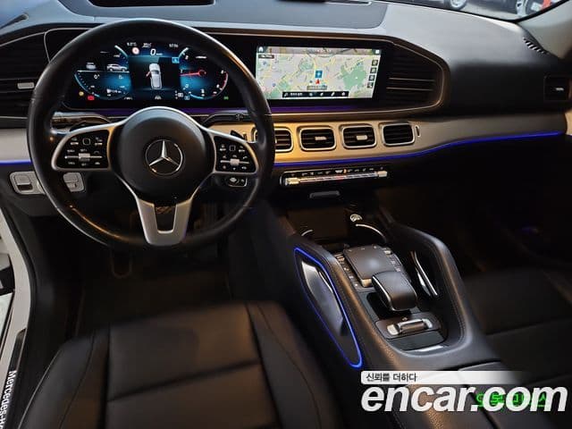Mercedes-Benz GLE-Class 2021 — ფოტო 19/20