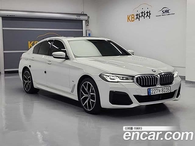 BMW 5 Series 2020 — ფოტო 16/20