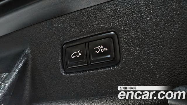 Kia Carnival 2023 — Şəkil 18/20