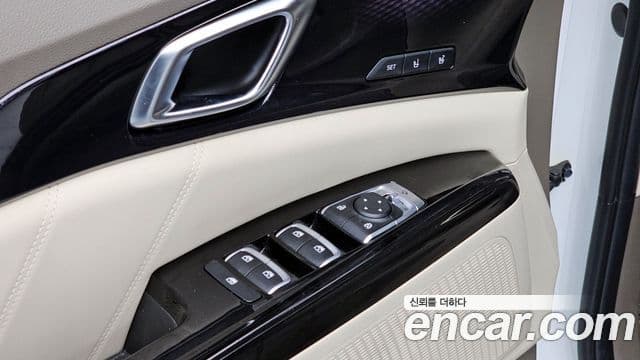 Kia Carnival 2021 — Şəkil 17/20