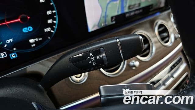 Mercedes-Benz E-Class 2021 — Şəkil 9/20