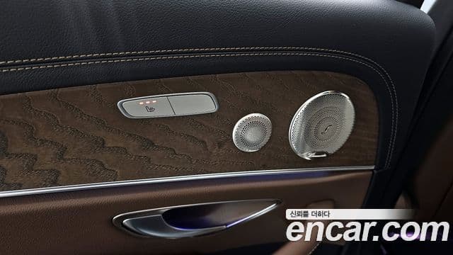 Mercedes-Benz E-Class 2021 — Şəkil 12/20