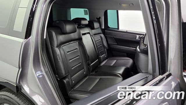 Hyundai Santa Fe 2023 — Photo 16/20