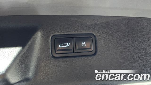 Hyundai Santa Fe 2023 — Photo 11/20