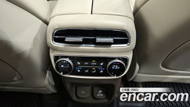Genesis GV80 2020 — Photo 13/20